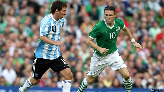 روزنامه آرژانتینی فاش کرد/رشوه فدراسیون فوتبال آرژانتین به ایرلندی ها برای نزدن مسی 