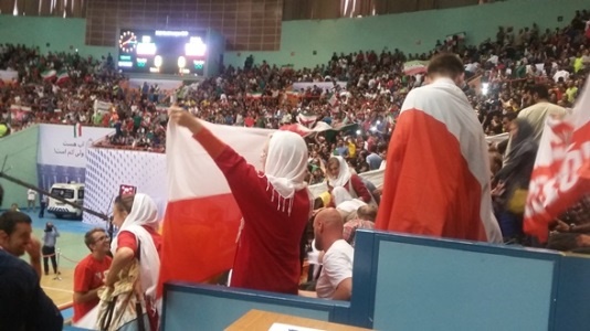 تصاویری از حضور بانوان لهستانی در ورزشگاه آزادی