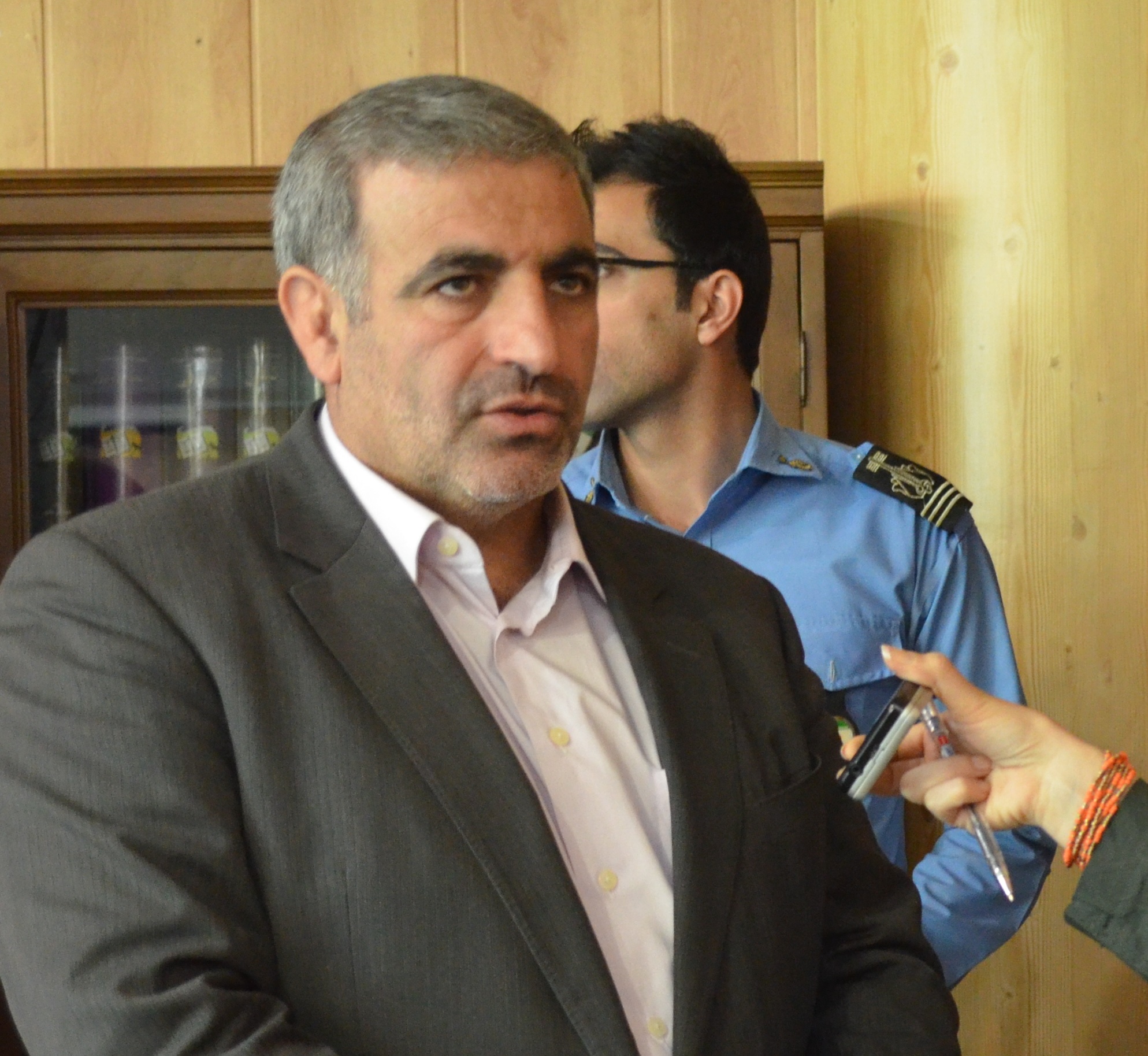 رئیس کمیسیون فرهنگی شورای شهر کرج: اعتیاد پدیده ای خانمان سوز و تهدیدی جدی برای جوامع بشری است