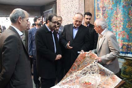 تشکیل انجمن فارغ التحصیلان فرش دستباف در گیلان برای اولین بار در کشور