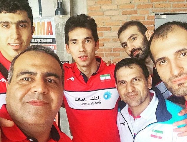 بچه های والیبال بعد از اولین تمرین در لهستان ، سلفی گرفتند!