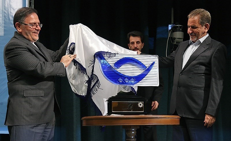 چکاوک در بانک مرکزی به پرواز درآمد