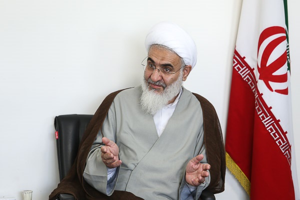 نماینده ولی فقیه در استان قزوین: همه اقشار نیازمند از خدمات تأمین اجتماعی بهره مند شوند نماینده ولی فقیه در استان قزوین: همه اقشار نیازمند از خدمات تأمین اجتماعی بهره مند شوند