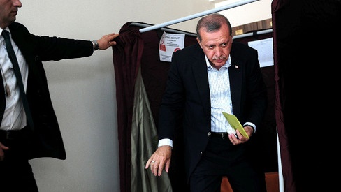 چرا اردوغان در انتخابات شکست خورد/ پاسخ کارشناس مسائل ترکیه به این پرسش