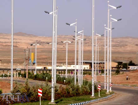 بهره برداری از شبکه روشنایی فاز توسعه شهرک صنعتی محمودآباد قم