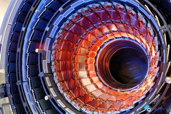 کشف یک ذره جدید در بزرگترین مرکز فیزیک هسته ای جهان 