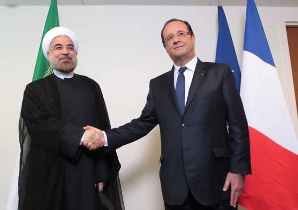 تعمیق و توسعه روابط تهران - پاریس در گفت و گوی روحانی و اولاند؛از همکاری علیه داعش تا مبادله توریست 