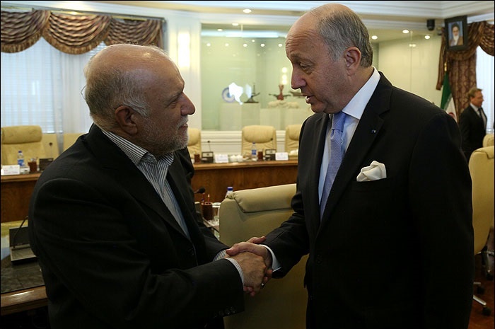 در دیدار فابیوس با زنگنه چه گذشت؟/گزارش تصویری از نخستین حضور وزیر امور خارجه فرانسه در وزارت نفت