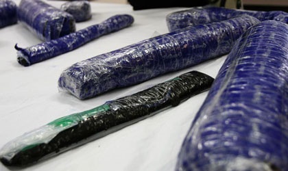 رئیس پلیس مبارزه با مواد مخدر البرز: محموله ۱۱۸ کیلویی تریاک در پوشش بار آهن توقیف شد 