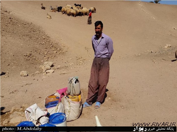 کودکانی که بیش از یک ماه است حمام نرفته اند/کدام مسئول حاضر است فرزندانش این چنین زندگی کنند!