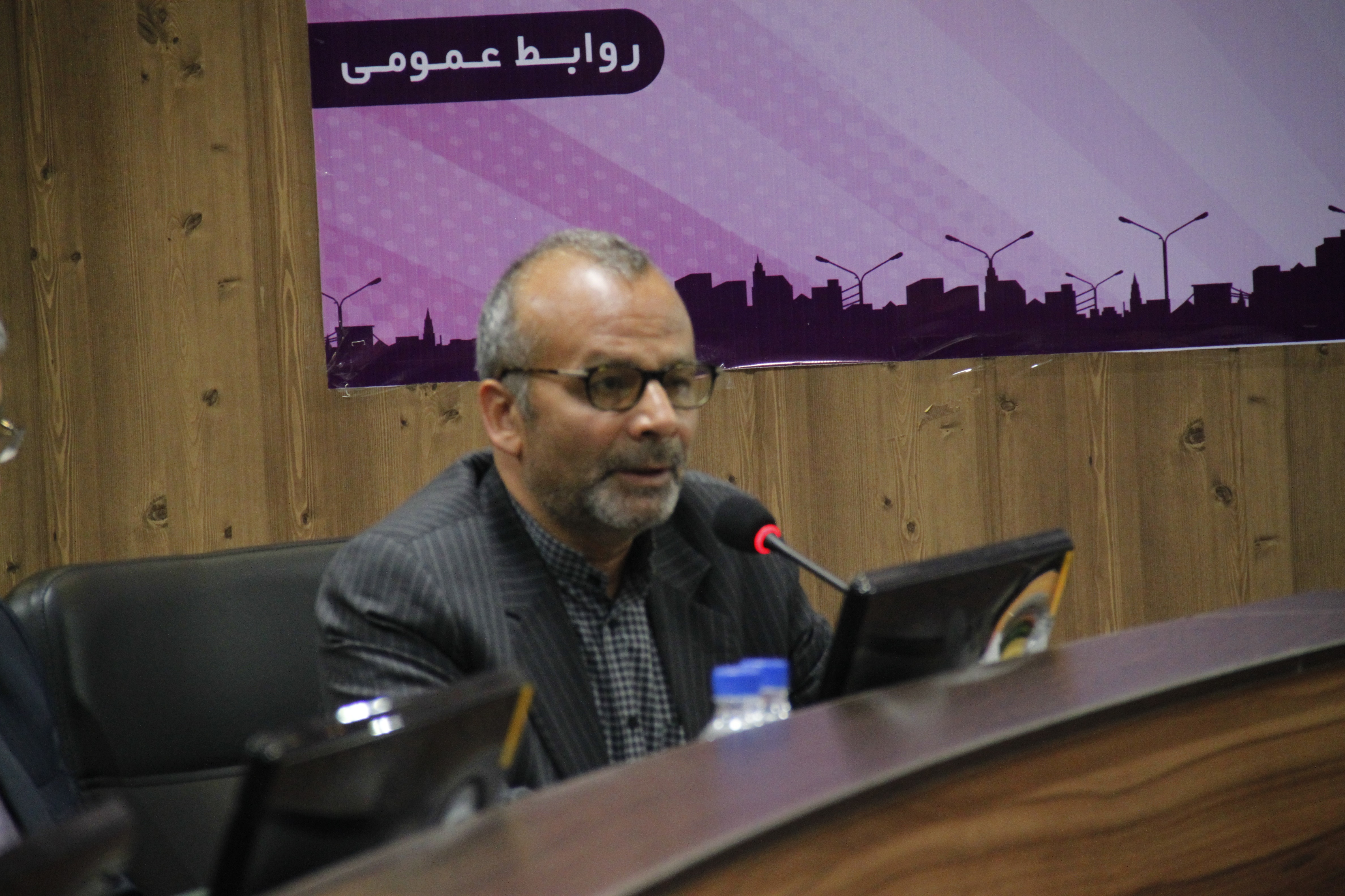 استاندار مرکزی : از سود اختلاس بابک زنجانی می توان 300 واحد صنعتی راه اندازی کرد 