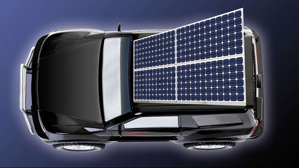 شارژ خودروی الکتریکی حین حرکت با سلول خورشیدی
