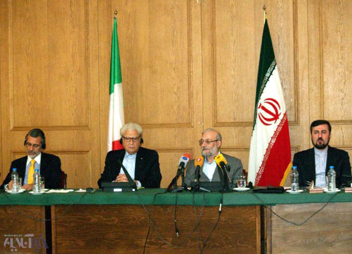 جواد لاریجانی: تحولات دولت روحانی به شناخت بهتر غرب از ایران منجر می شود/ در سیستم غرب حل نمی شویم 
