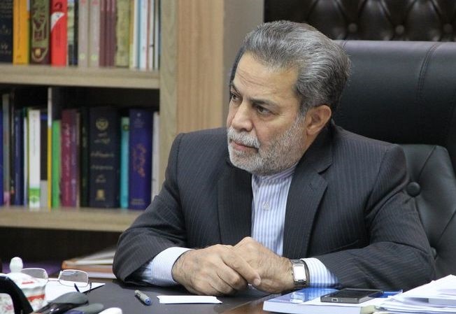 استاندار یزد در سفر به خاتم: مدیران اتوبوسی نیاوردیم/ رفاقت ها بر تخصیص اعتبارات اثری ندارد