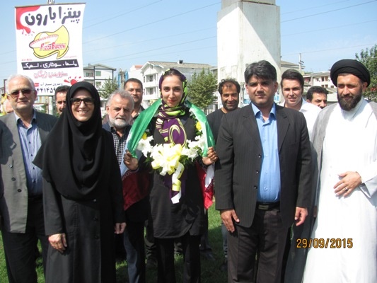 مراسم استقبال از نازنین ملائی در انزلی برگزار شد