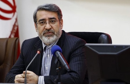 رحمانی‌فضلی: نیروی انتظامی صلابتش را فدای جانبداری از گروه‌های سیاسی نمی‌کند