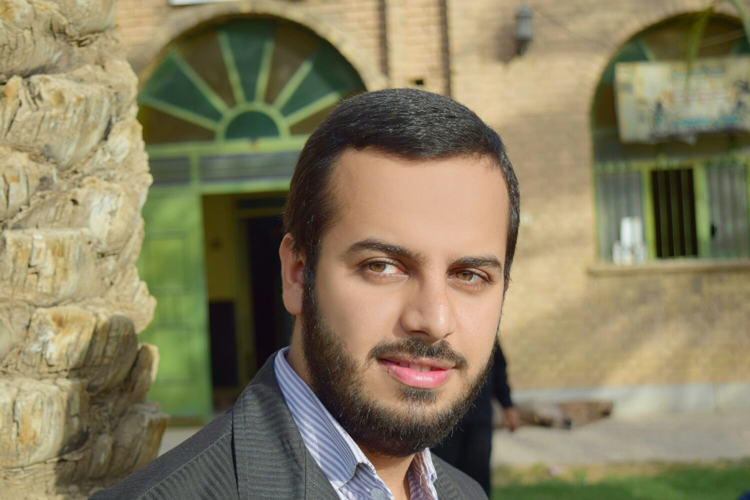زبان مداح نباید تحریف کننده تاریخ باشد