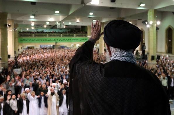 تصاویری از شور مردمی در دیدار با رهبر معظم انقلاب