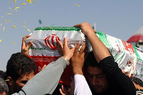 پیکر مطهر سردار جوزی در نجف‌آباد تشییع و به خاک سپرده شد