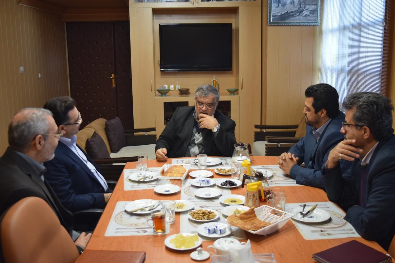 رئیس اتاق سمنان : فشار مضاعف بر تولیدکنندگان نگران کننده است رئیس اتاق سمنان : فشار مضاعف بر تولیدکنندگان نگران کننده است
