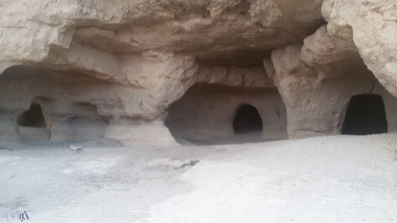 کشف 60 غار دست‌کند مربوط به عصر آهن در حفاری های باستان‌شناسی مراغه/ عکس