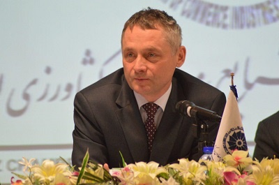 سفیر لهستان در ایران: دولت لهستان خواهان برقراری ارتباط تجاری مابین ایران و لهستان است سفیر لهستان در ایران: دولت لهستان خواهان برقراری ارتباط تجاری مابین ایران و لهستان است