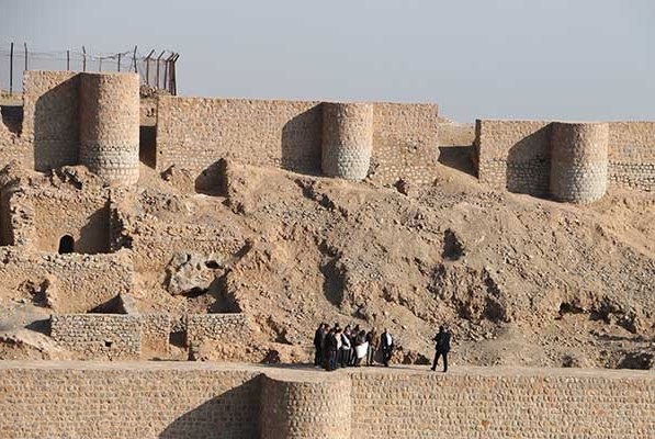 کاوش ها نشانگر وجود سه دوره تاریخی در قلعه شاه دژ  اصفهان است