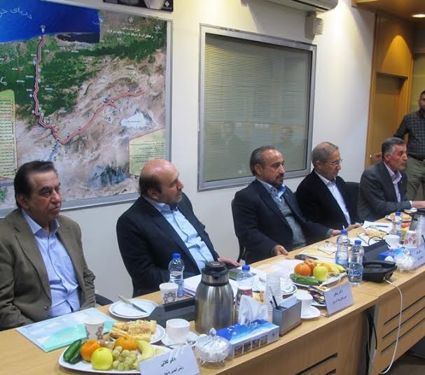 عزم و اراده مجموعه استان سمنان به منظور اجرایی و عملیاتی شدن انتقال آب دریای خزر عزم و اراده مجموعه استان سمنان به منظور اجرایی و عملیاتی شدن انتقال آب دریای خزر