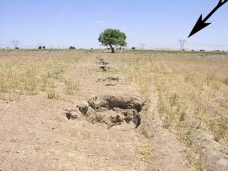 خالی شدن منابع زیرزمینی از آب و نشست زمین تهدیدی برای البرز