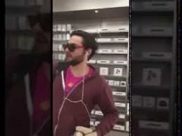 فیلم | حمله مرد عصبانی به فروشگاه اپل 