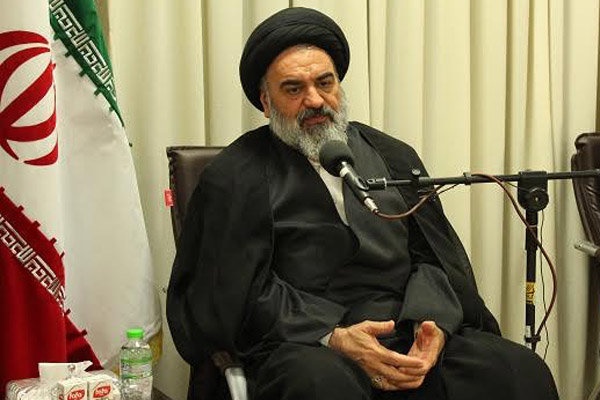 نماینده ولی فقیه در کردستان: معیار انتصاب مدیران، پایبندی به امر به معروف و نهی از منکر باشد