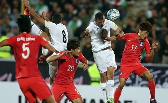 افتخاری دیگر برای مدافع ملی‌پوش پرسپولیس/"سیدجلال" در کنار رونالدو،اینیستا و لواندوفسکی