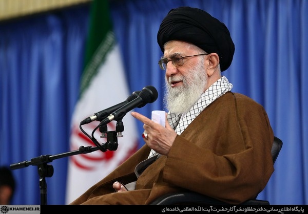 رهبر انقلاب: عده‌ای از تکرار کلمه «دشمن» ناراحت می‌شوند