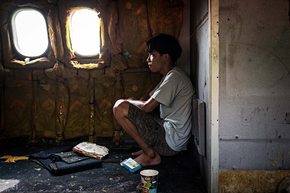 تصاویر | زندگی حاشیه‌نشینان تایلند در هواپیما