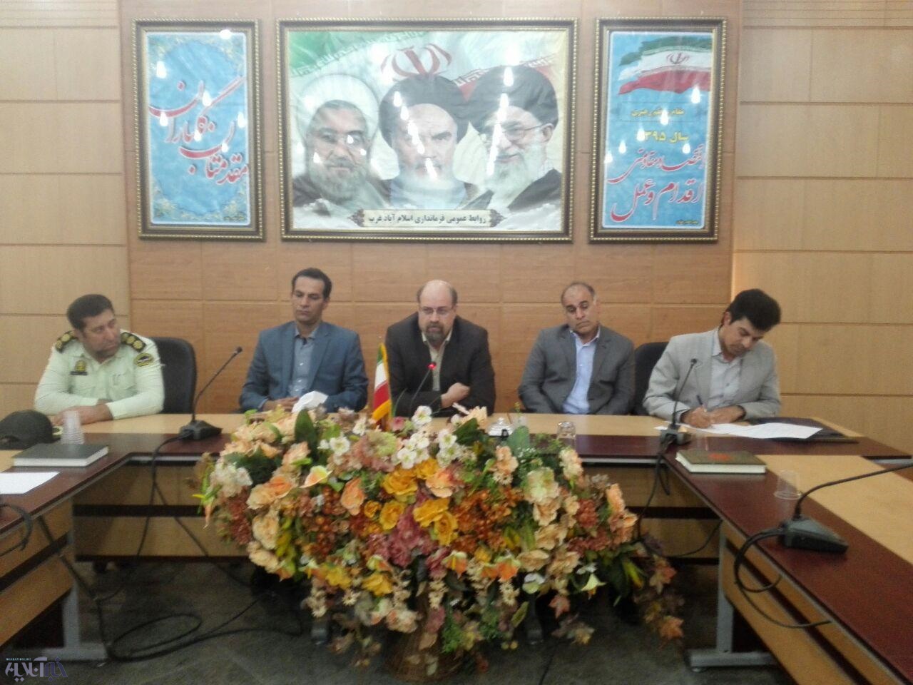 معاون سیاسی جدید فرمانداری اسلام آباد غرب : نحوه کار بنده برمبنا قانون، همکاری و تعامل است 
