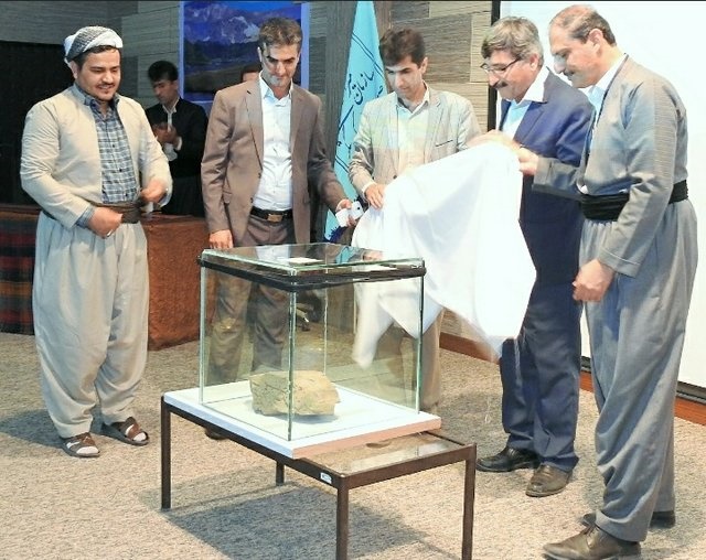 رونمایی از کتیبه  ۳۰۰۰ ساله