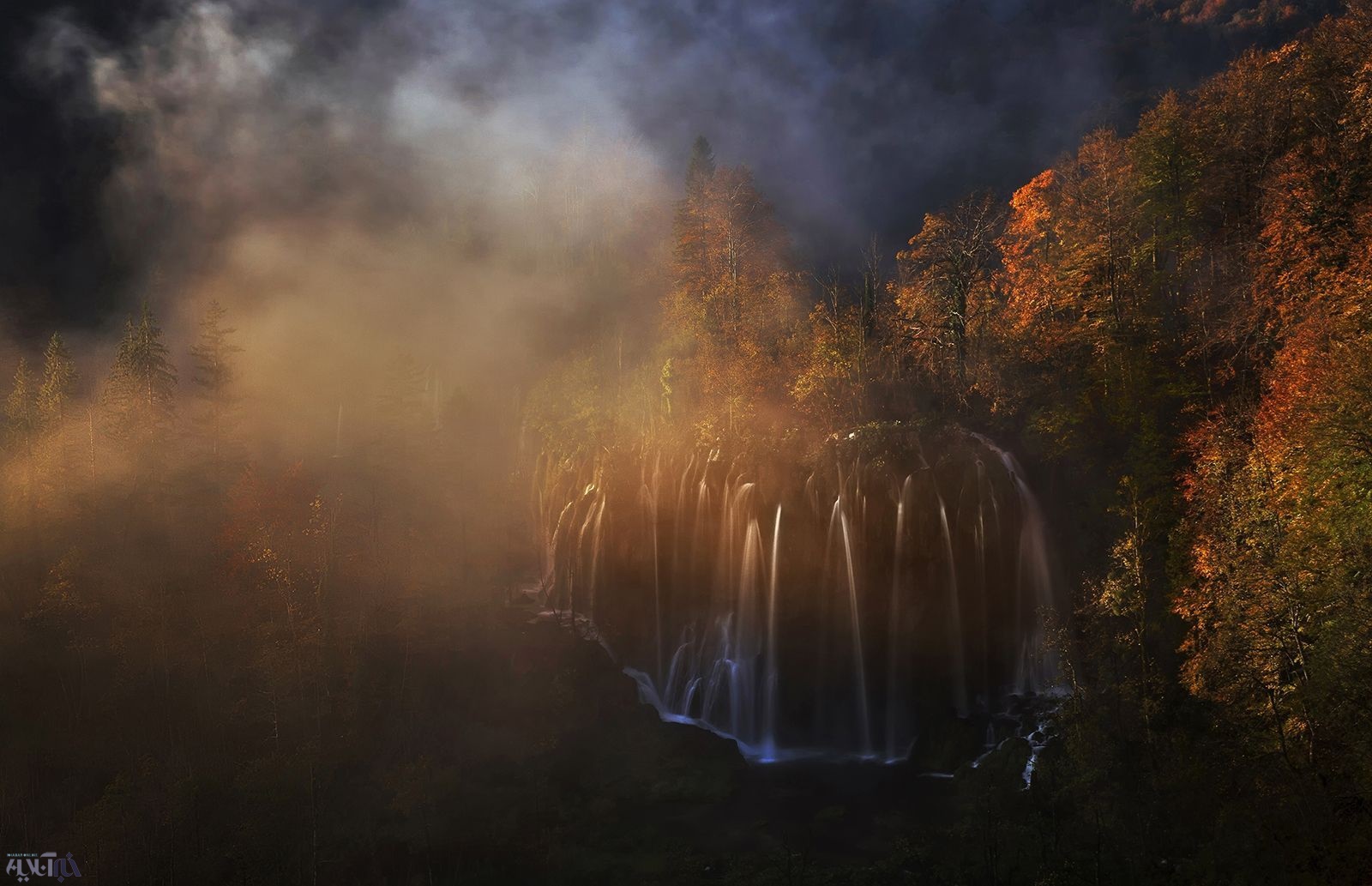 عکس روز نشنال جئوگرافیک | آبشار دیدنی کرواسی در مه