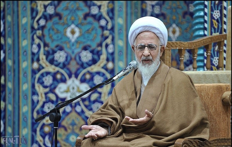 پادکست | جوادی‌آملی: شراب فروش‌ها بعد انقلاب تکلیف خود را روشن کردند اما بانک‌‌ها ...
