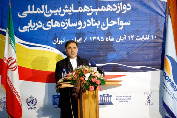 آخوندی: شلختگی دولت قبل در مسکن مهر را به دوش می‌کشیم