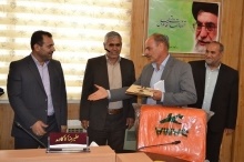 آبرسانی به روستاها در آبفار لرستان از نمادهای ایثارگری است 