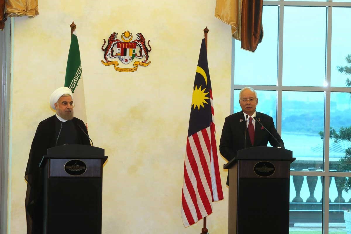 تصاویر | مذاکرات دوجانبه مقامات بلند پایه ایران و مالزی | حضور در جمع خبرنگاران