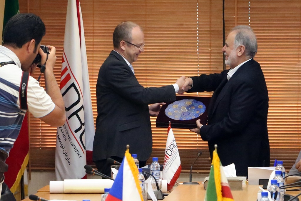 چک خواهان همکاری با ایران در بخش معدن شد
