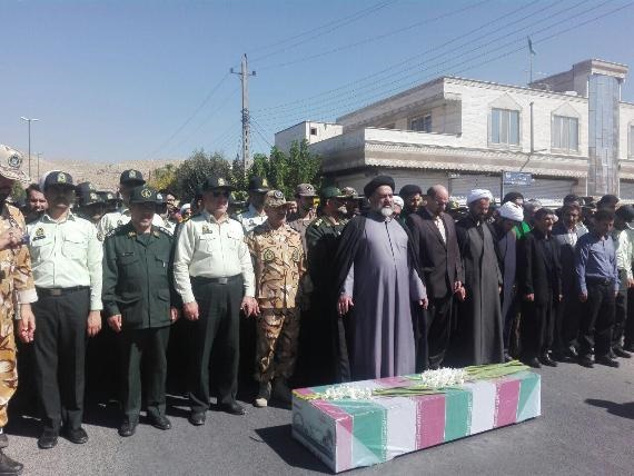 پیکر مطهر شهید تازه تفحص شده دفاع مقدس "مسعود سلیمی" در اسلام آبادغرب تشییع شد