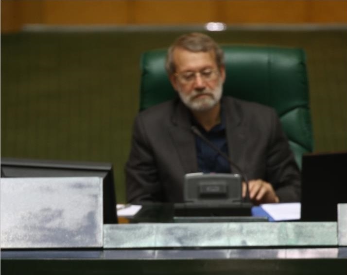 تصاویر | حالات چهره لاریجانی در زمان دفاع روحانی از سه وزیر پیشنهادی