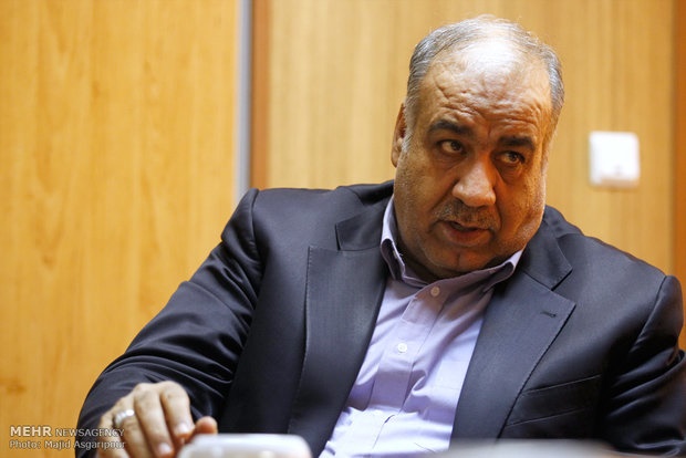 کارخانه «خمیر مایه» دورود تا پایان آذر ماه باید تعیین تکلیف شود