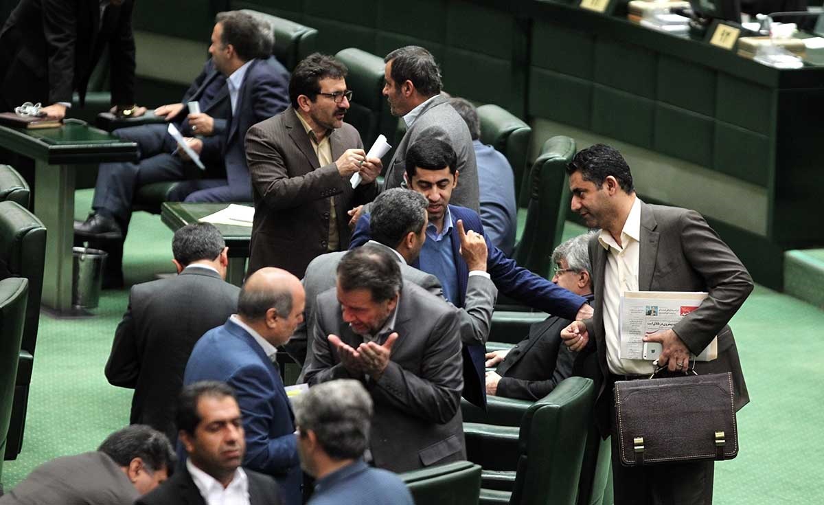 توقف تحقیق و تفحص از شهرداری تهران پس از رایزنی قالیباف/ کواکبیان: آقایان چاقوی خود را کند کردند