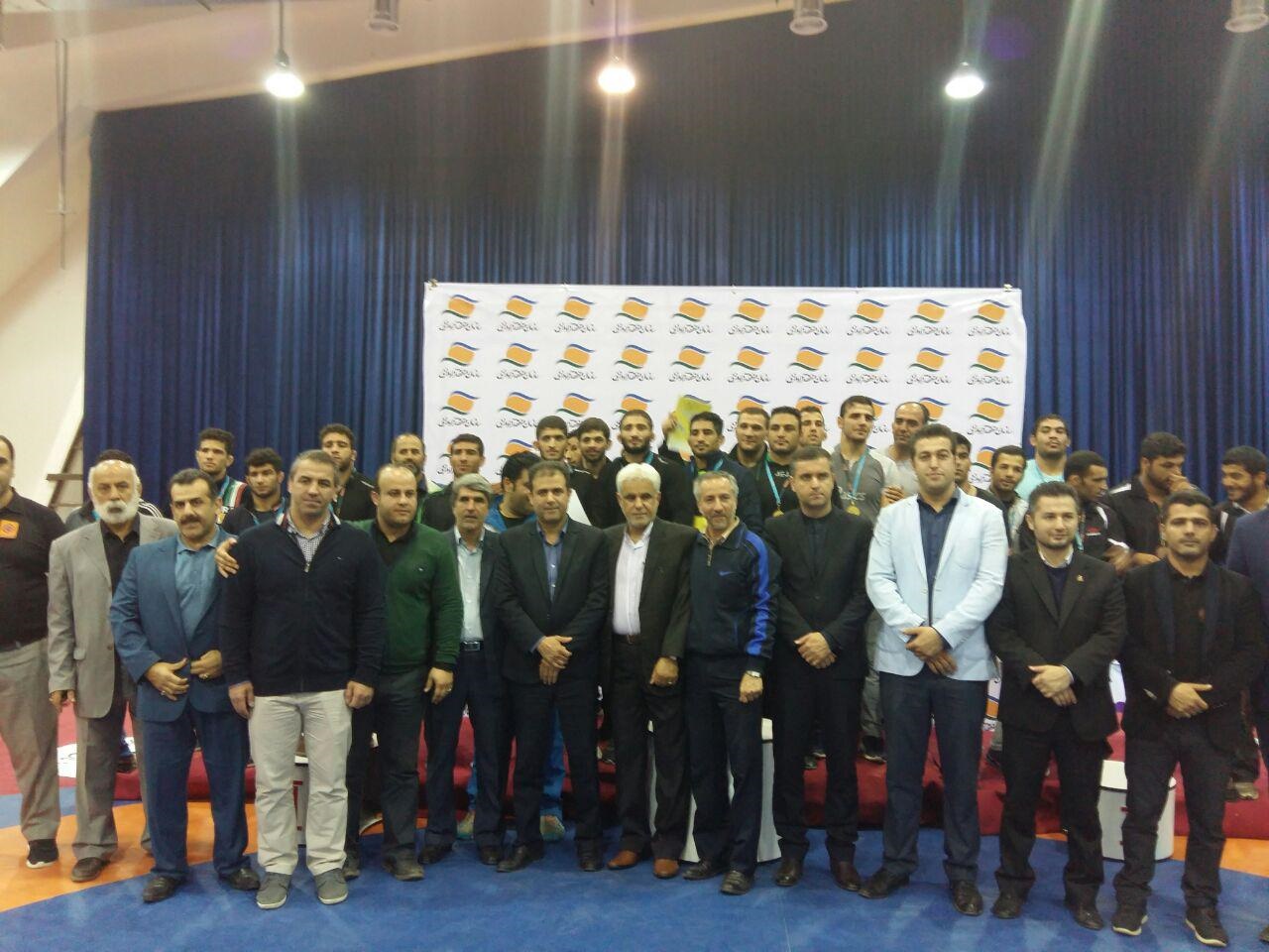 قهرمانی گیلان در رقابت های کشتی آزاد بزرگسالان کشور