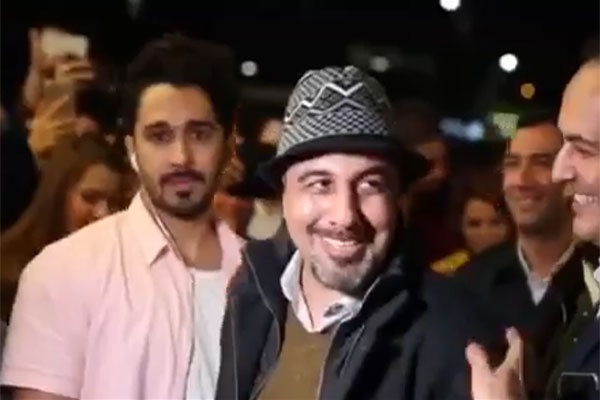 فیلم |  استقبال ایرانیان منچستر از رضا عطاران و «دراکولا»