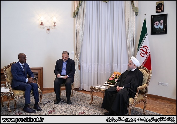 روحانی به وزیر خارجه توگو: حمایت مالی و تسلیحاتی برخی کشورها از تروریست‌ها باید متوقف شود