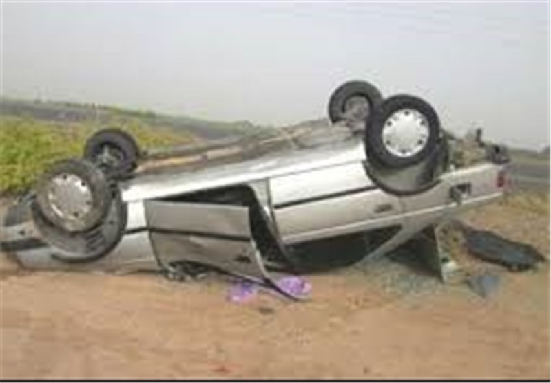 پژو با ۳ برابر سرعت مجاز در سر پیج واژگون شد